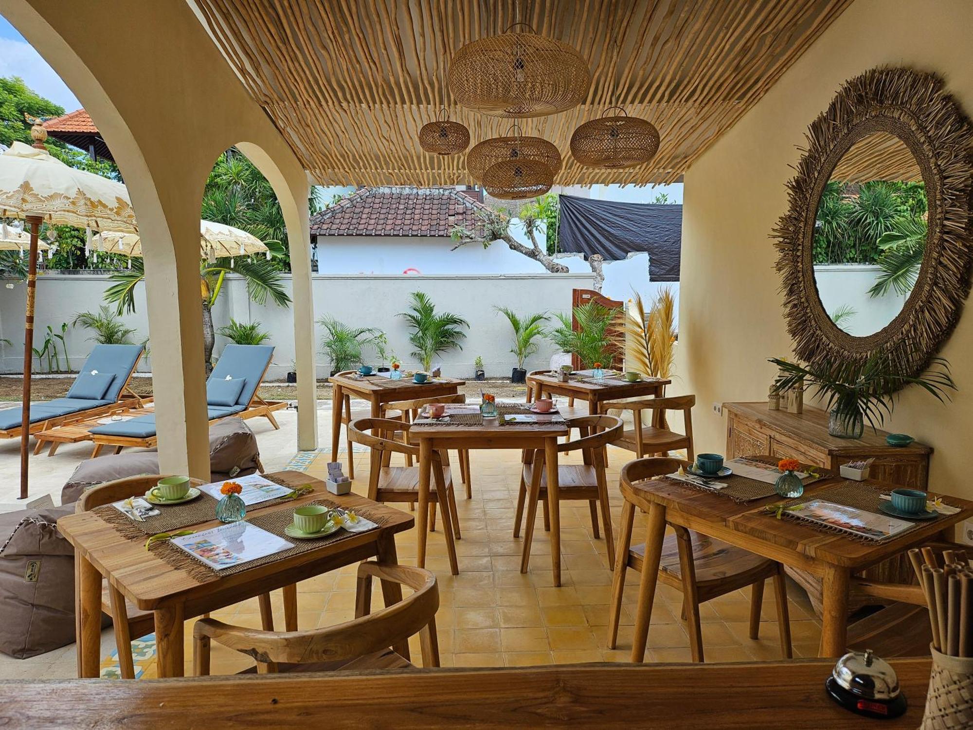 United Colors Of Lembongan Hotell Nusa Lembongan Eksteriør bilde
